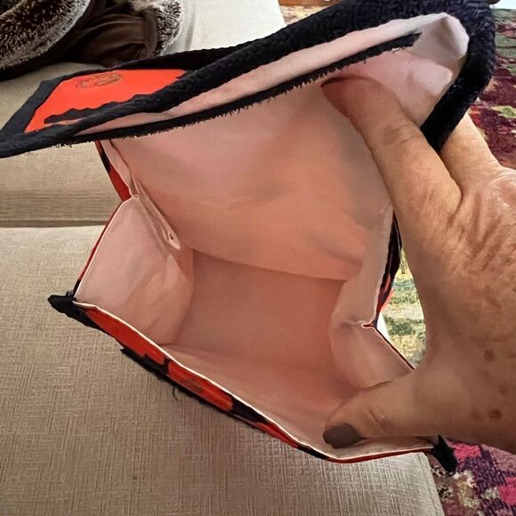 Blue Avocado Lunch Bag with Velcro Closure - Picture 3 of 7